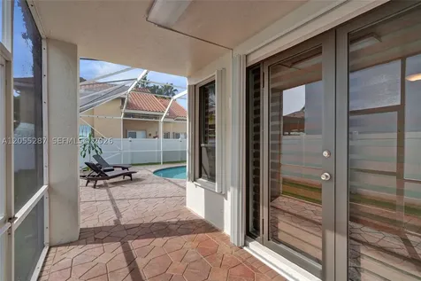 740 E Cypress Pointe Drive E Pembroke Pines FL 33027