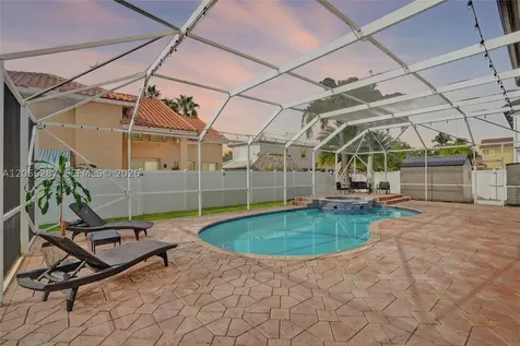 740 E Cypress Pointe Drive E Pembroke Pines FL 33027