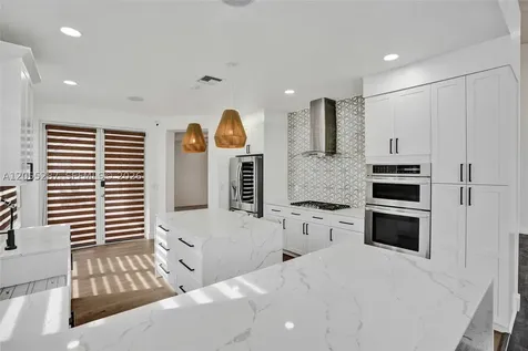 740 E Cypress Pointe Drive E Pembroke Pines FL 33027