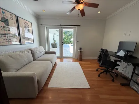 5721 SW 59th Place South Miami FL 33143