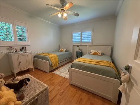 5721 SW 59th Place South Miami FL 33143