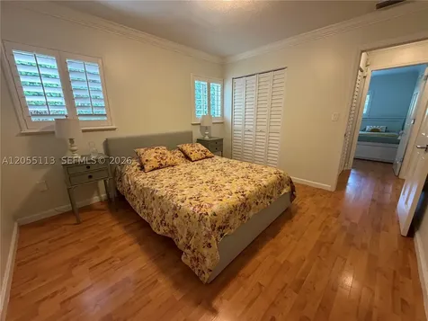 5721 SW 59th Place South Miami FL 33143