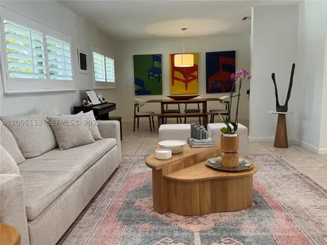 5721 SW 59th Place South Miami FL 33143