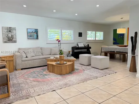 5721 SW 59th Place South Miami FL 33143