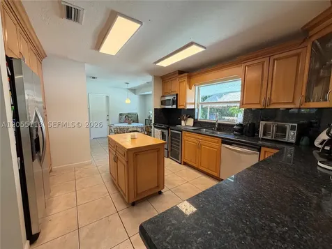 5721 SW 59th Place South Miami FL 33143