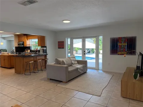 5721 SW 59th Place South Miami FL 33143