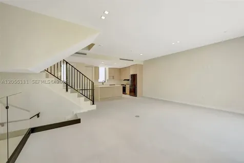 2692 SW 25th Avenue Miami FL 33133