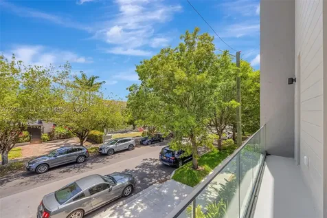 2692 SW 25th Avenue Miami FL 33133