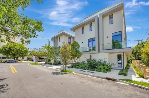 2692 SW 25th Avenue Miami FL 33133