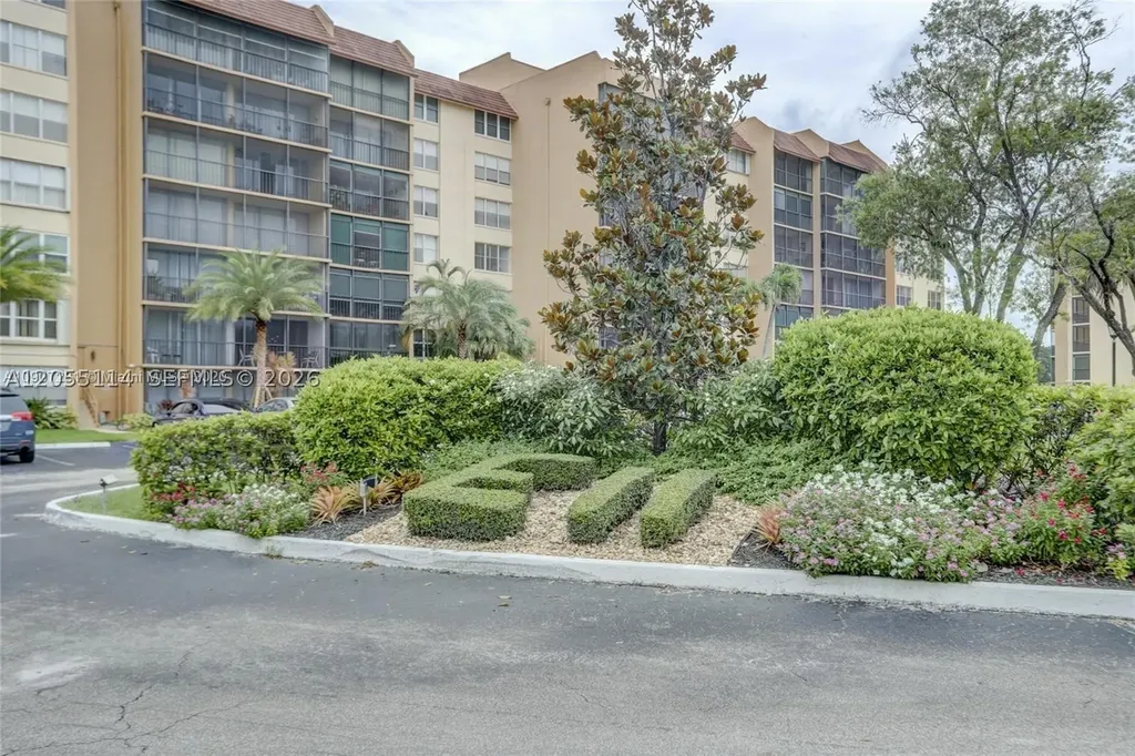 3771 Environ Boulevard Lauderhill FL 33319