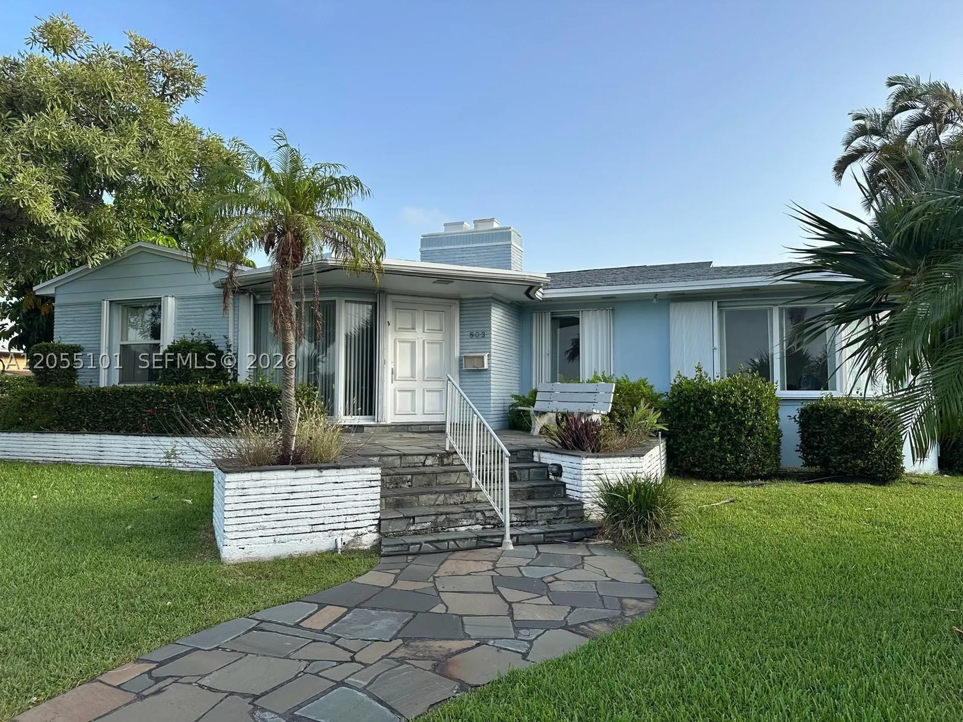 803 N Southlake Drive Hollywood FL 33019