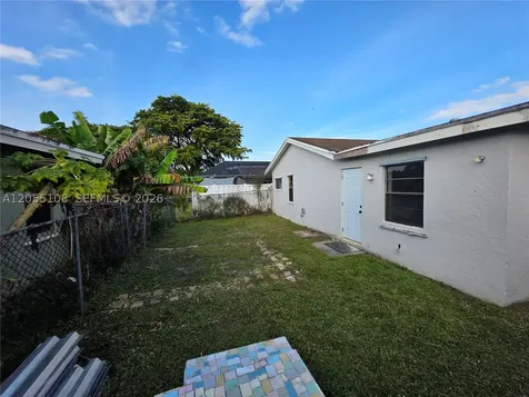 5307 NW 93rd Avenue Sunrise FL 33351