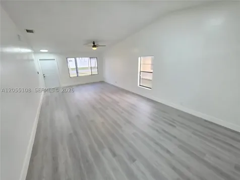 5307 NW 93rd Avenue Sunrise FL 33351
