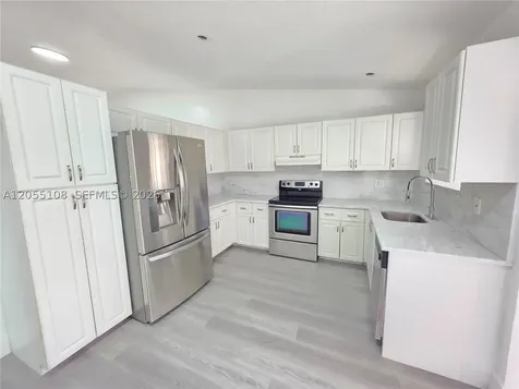 5307 NW 93rd Avenue Sunrise FL 33351