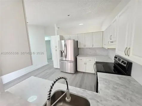 5307 NW 93rd Avenue Sunrise FL 33351
