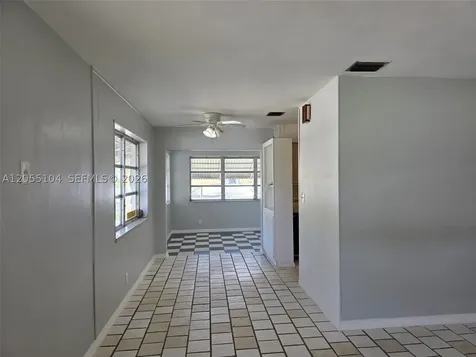 46 NW 14th Court Dania Beach FL 33004