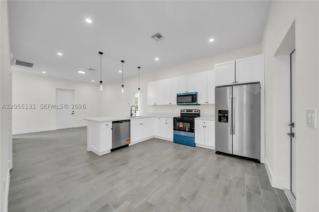 707 Randall Avenue Other City - In The State Of Florida FL 33974