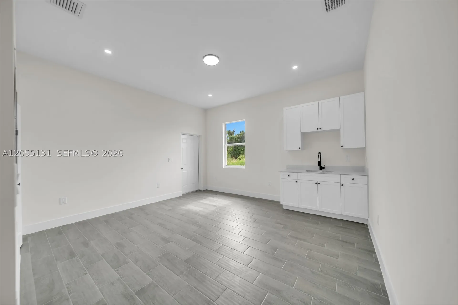 707 Randall Avenue Other City - In The State Of Florida FL 33974