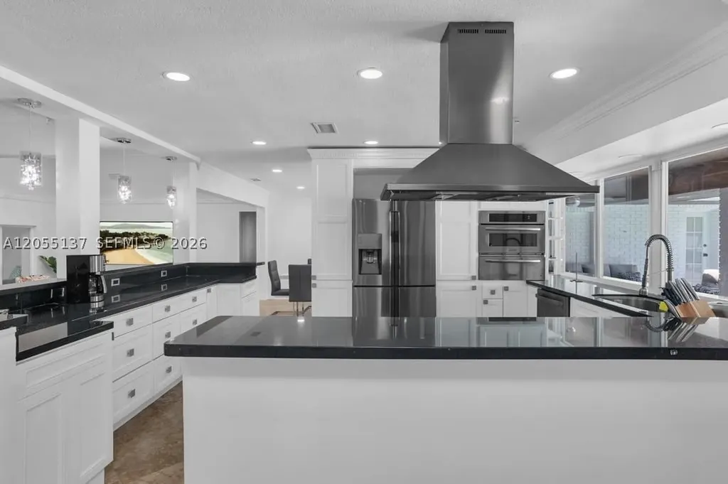3321 N 37th Street Hollywood FL 33021