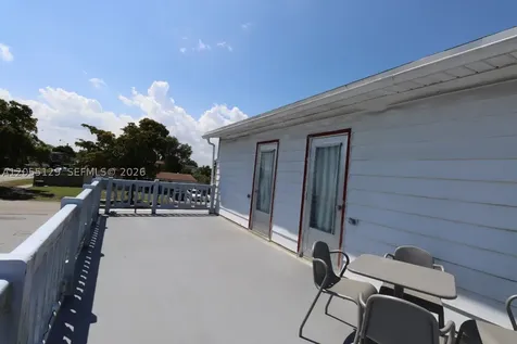 141 Mcarthur Parkway Pembroke Pines FL 33024