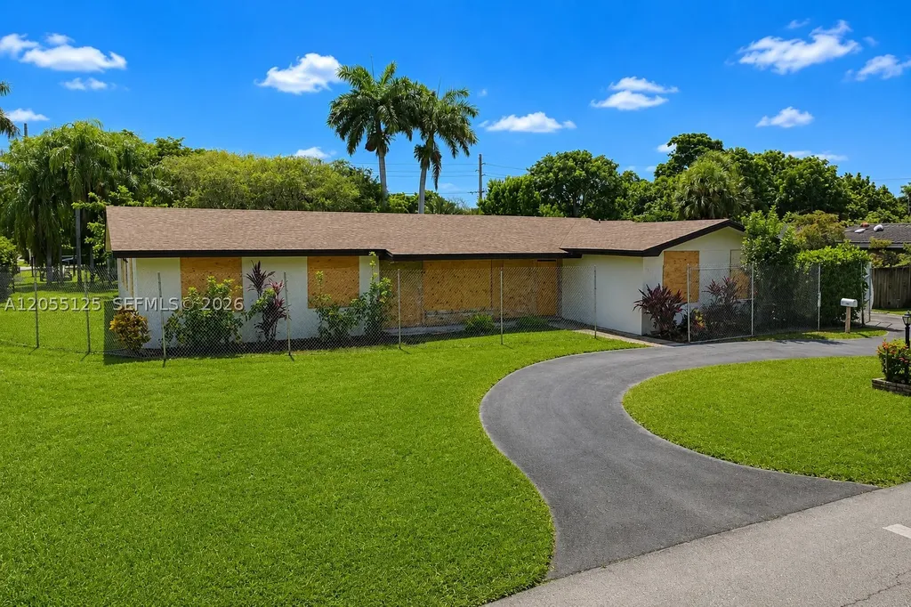 16842 SW 86th Avenue Palmetto Bay FL 33157
