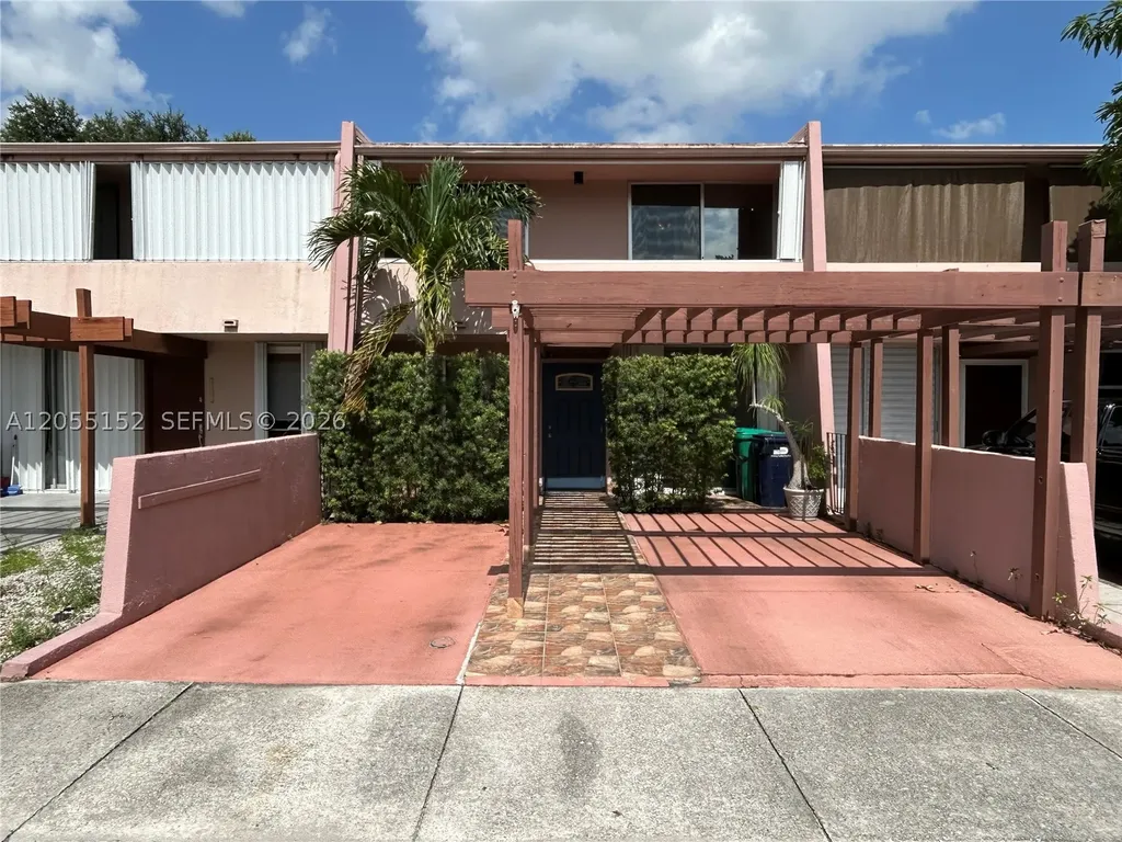 14110 Kendale Lakes Circle Miami FL 33183