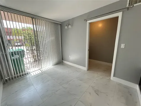 14110 Kendale Lakes Circle Miami FL 33183