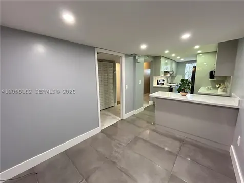 14110 Kendale Lakes Circle Miami FL 33183