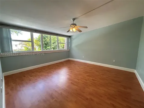 14110 Kendale Lakes Circle Miami FL 33183