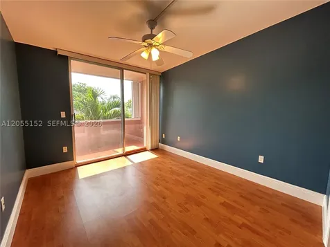 14110 Kendale Lakes Circle Miami FL 33183