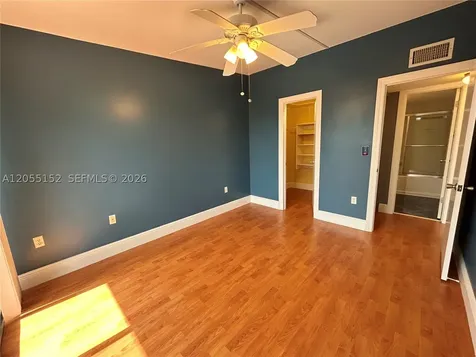 14110 Kendale Lakes Circle Miami FL 33183