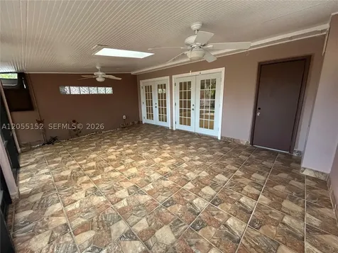 14110 Kendale Lakes Circle Miami FL 33183