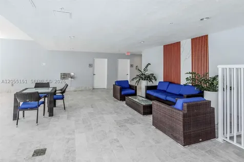 170 SE 14th Street Miami FL 33131