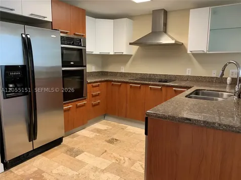 170 SE 14th Street Miami FL 33131