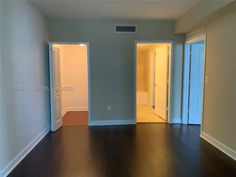 170 SE 14th Street Miami FL 33131
