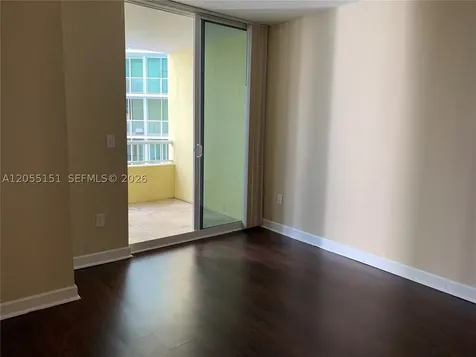 170 SE 14th Street Miami FL 33131