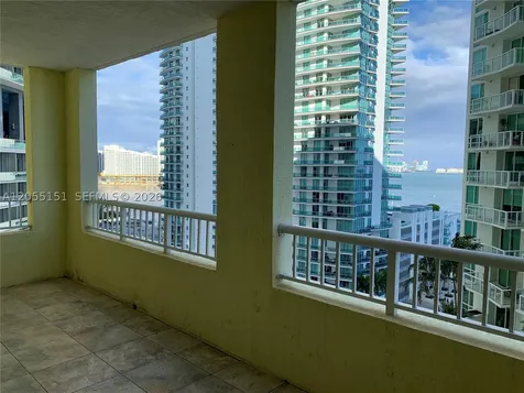 170 SE 14th Street Miami FL 33131