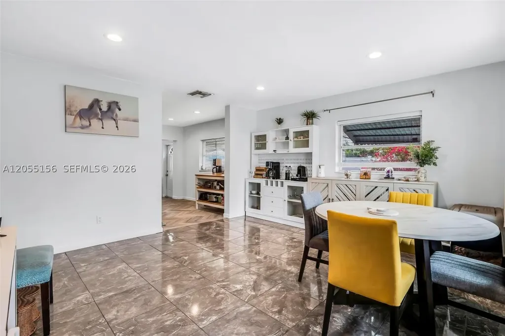 7211 NW 76th Street Tamarac FL 33321