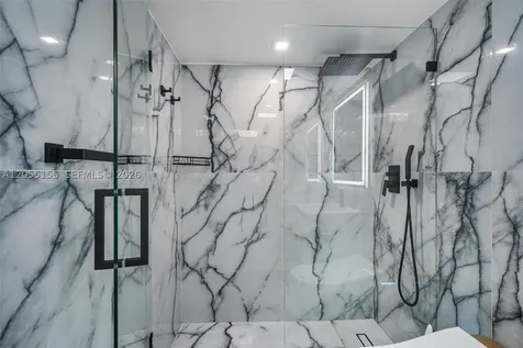 1623 Collins Avenue Miami Beach FL 33139