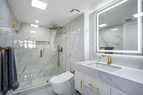 1623 Collins Avenue Miami Beach FL 33139