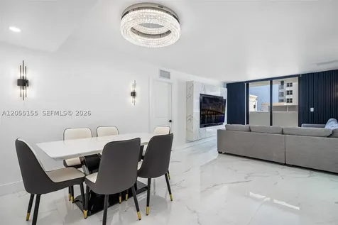 1623 Collins Avenue Miami Beach FL 33139