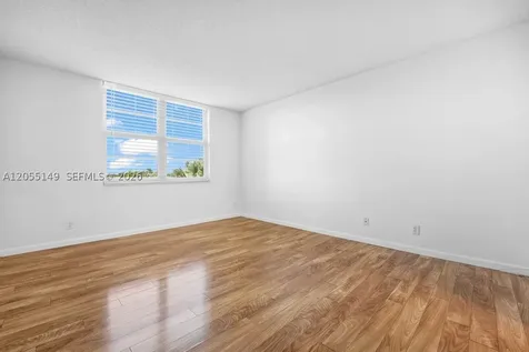 250 Jacaranda Drive Plantation FL 33324
