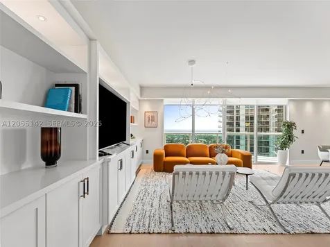 19400 Turnberry Way Aventura FL 33180