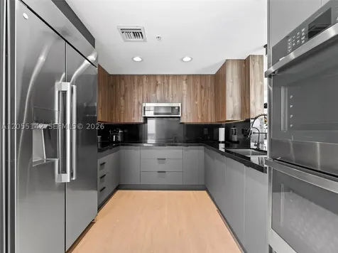 19400 Turnberry Way Aventura FL 33180