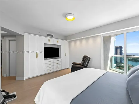 19400 Turnberry Way Aventura FL 33180