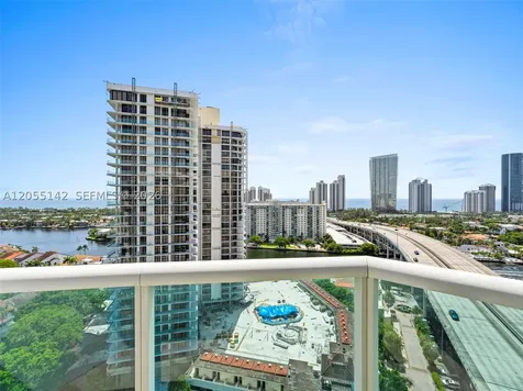 19400 Turnberry Way Aventura FL 33180