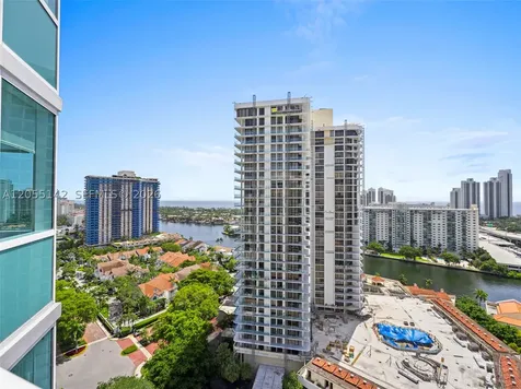 19400 Turnberry Way Aventura FL 33180