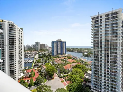 19400 Turnberry Way Aventura FL 33180