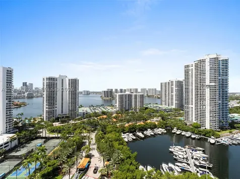 19400 Turnberry Way Aventura FL 33180