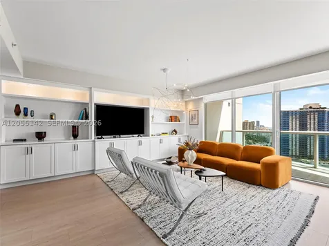 19400 Turnberry Way Aventura FL 33180
